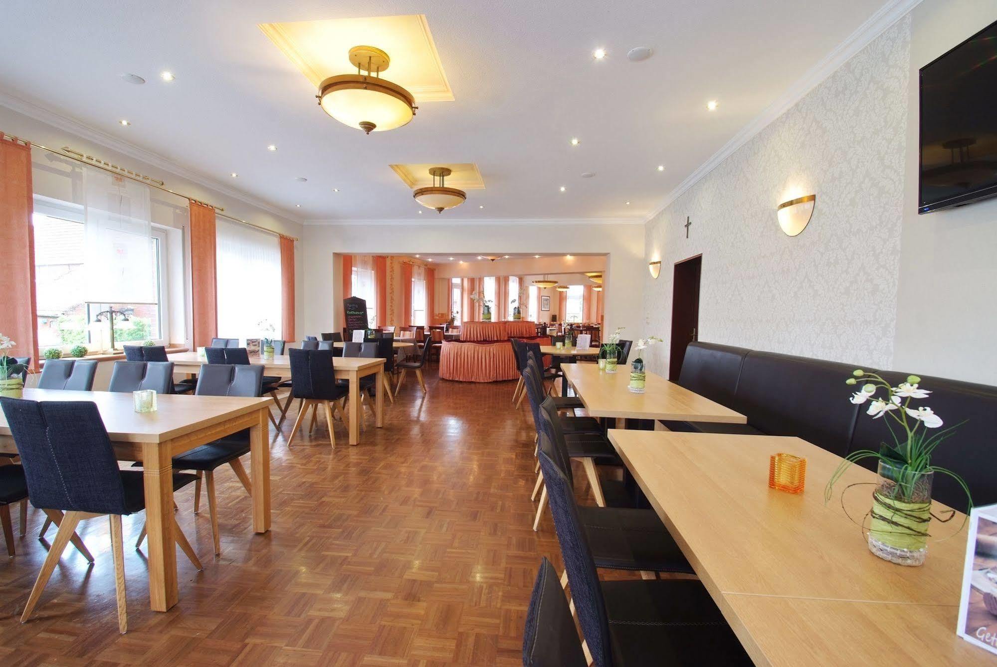 Zur Linde Hotel Heede Luaran gambar