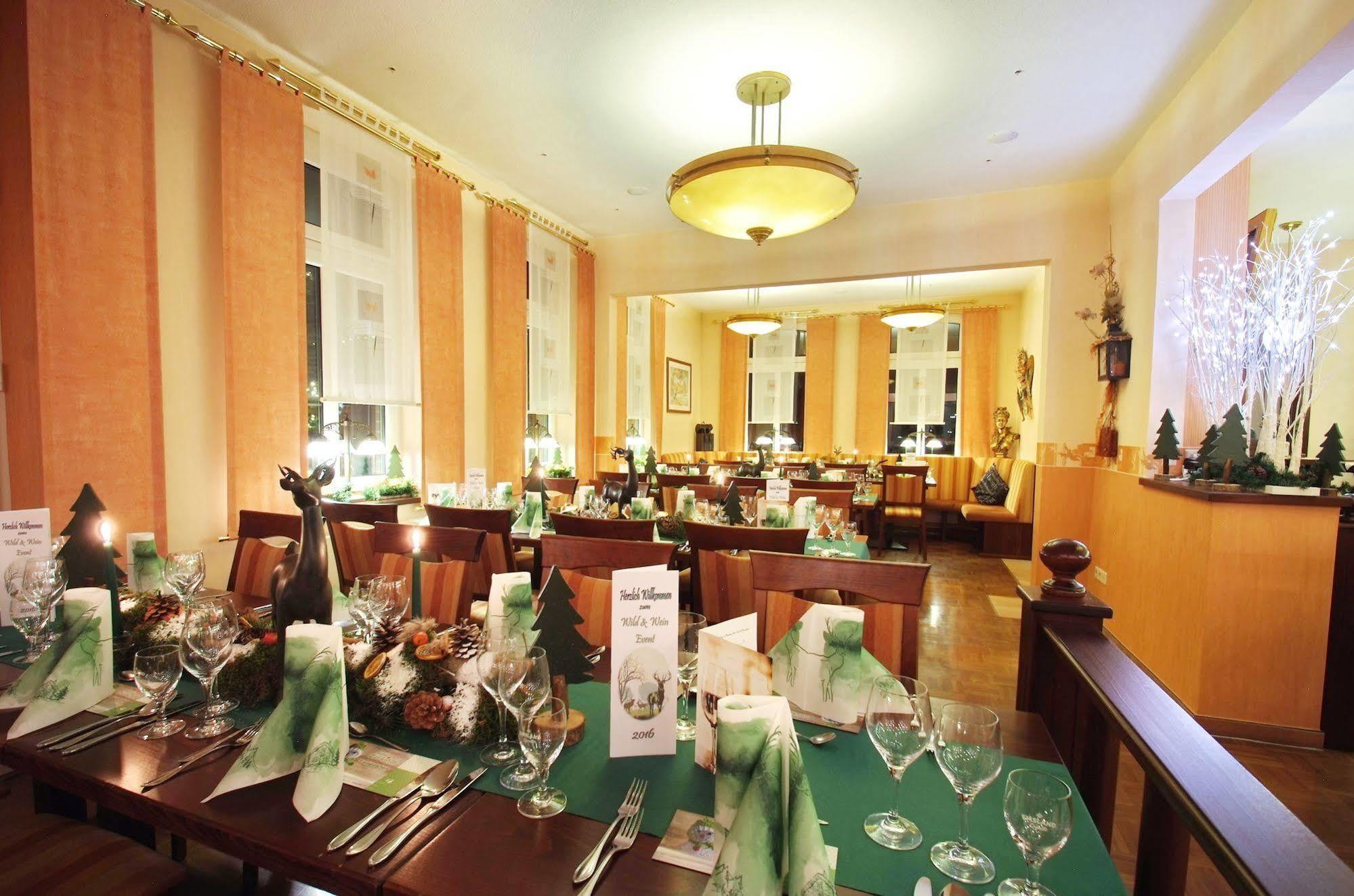 Zur Linde Hotel Heede Luaran gambar