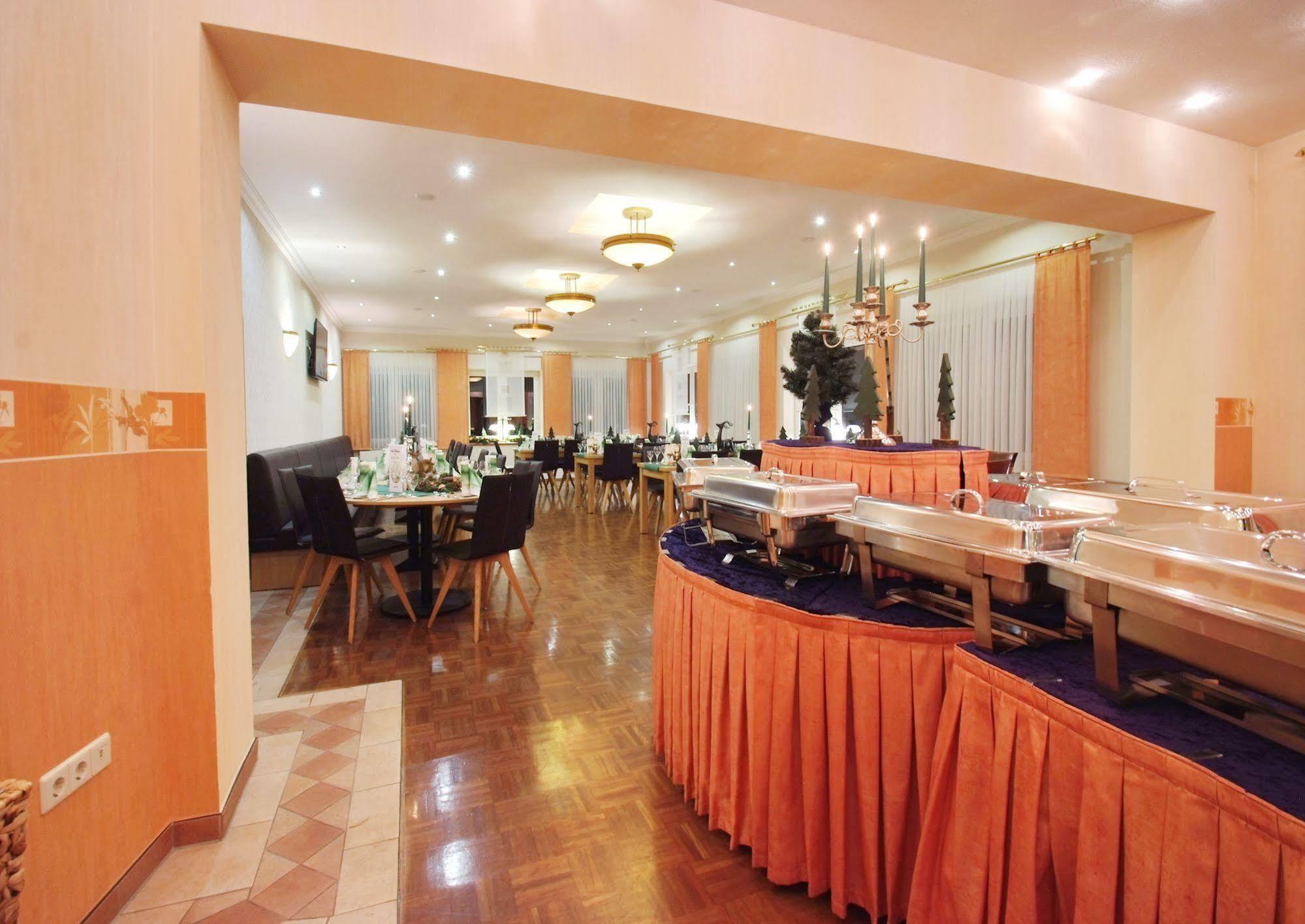 Zur Linde Hotel Heede Luaran gambar